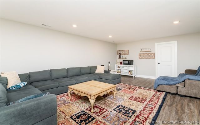 3014 Masters Drive, Floyds Knobs, IN 47119