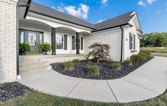 3014 Masters Drive, Floyds Knobs, IN 47119