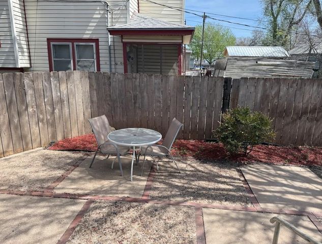 609 State St., Salina, KS 67401