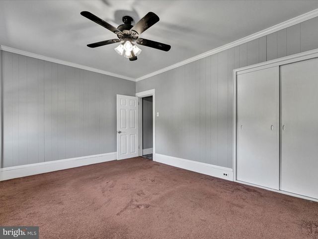 2135 W NORWEGIAN ST, Pottsville, PA 17901