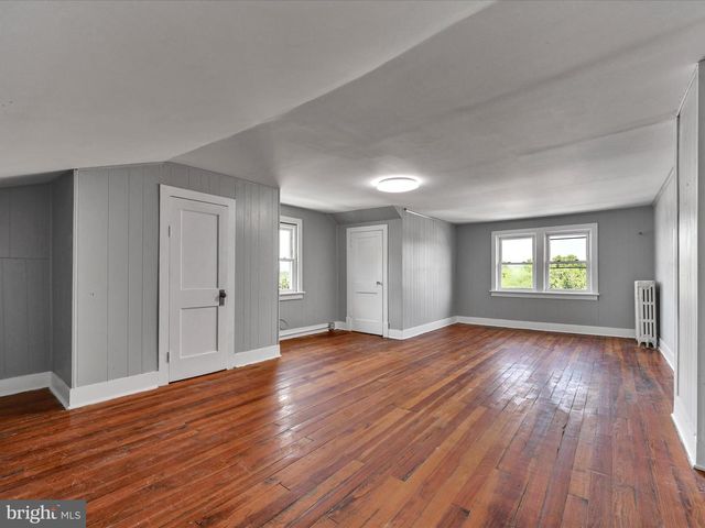 2135 W NORWEGIAN ST, Pottsville, PA 17901