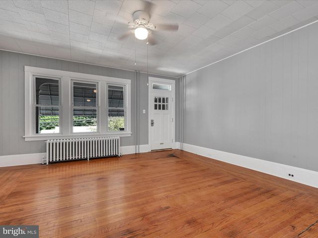 2135 W NORWEGIAN ST, Pottsville, PA 17901