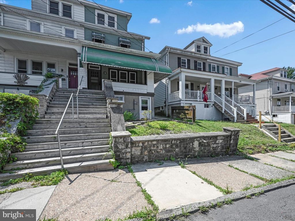 2135 W NORWEGIAN ST, Pottsville, PA 17901