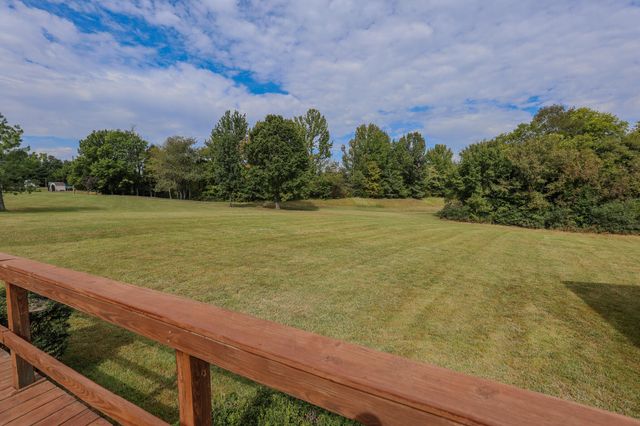 2465 W Lovelaceville Florence Station Road, Paducah, KY 42001