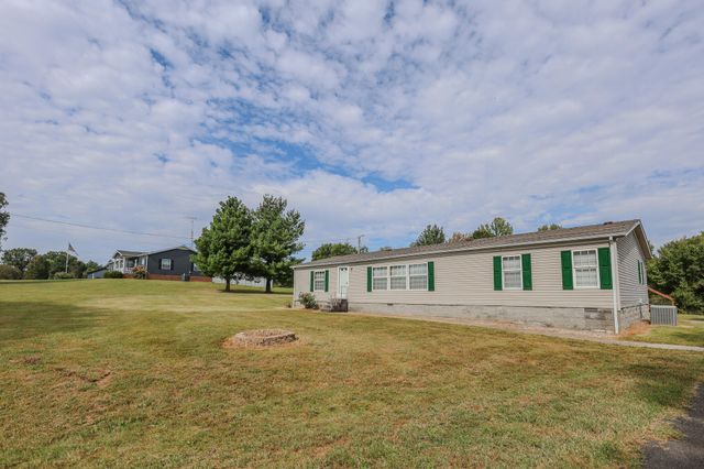 2465 W Lovelaceville Florence Station Road, Paducah, KY 42001