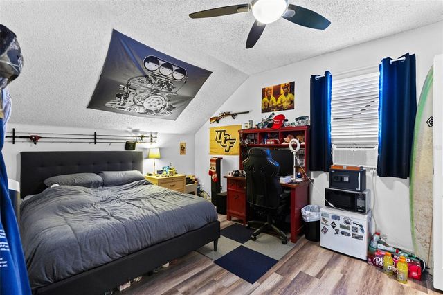 2620 WOODS EDGE CIRCLE, Orlando, FL 32817