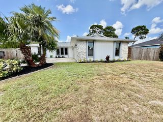 118 NW Carmelite Street, Port St Lucie, FL 34983