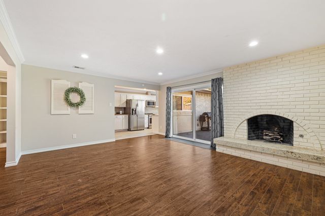 8605 Grumman Drive, Dallas, TX 75228