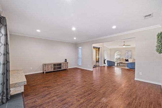 8605 Grumman Drive, Dallas, TX 75228