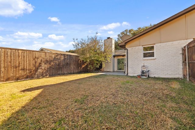 8605 Grumman Drive, Dallas, TX 75228