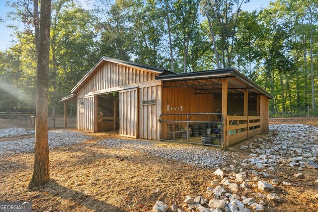 513 Bankstown Road, Brooks, GA 30205