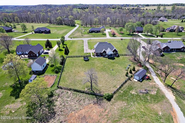 426 Marks Ln, Bardstown, KY 40004