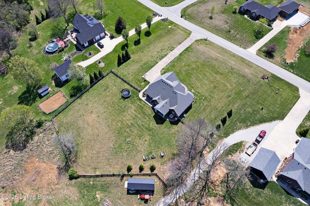 426 Marks Ln, Bardstown, KY 40004