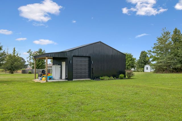 112 Liza Beth Ln, Hohenwald, TN 38462
