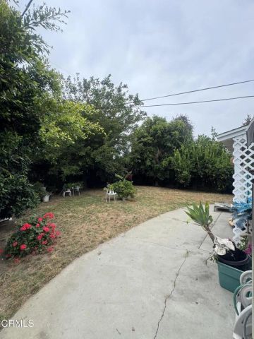 6867 Cantaloupe Avenue, Valley Glen, CA 91405