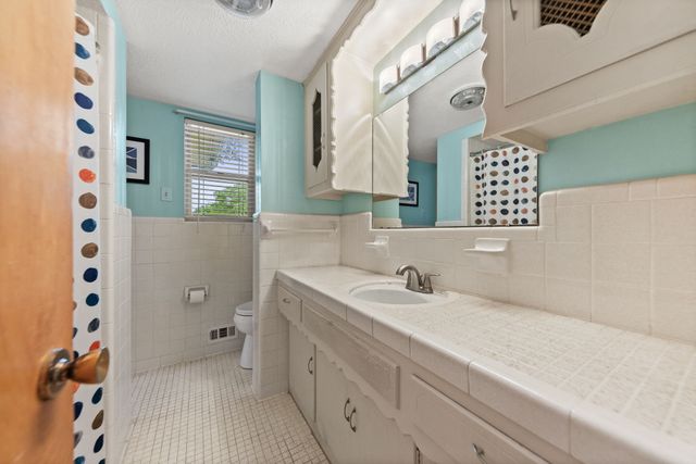 8309 Londonderry Lane, Dallas, TX 75228