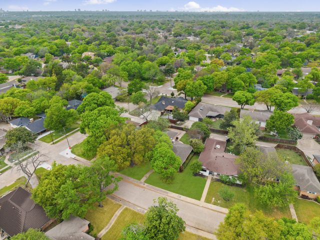 8309 Londonderry Lane, Dallas, TX 75228