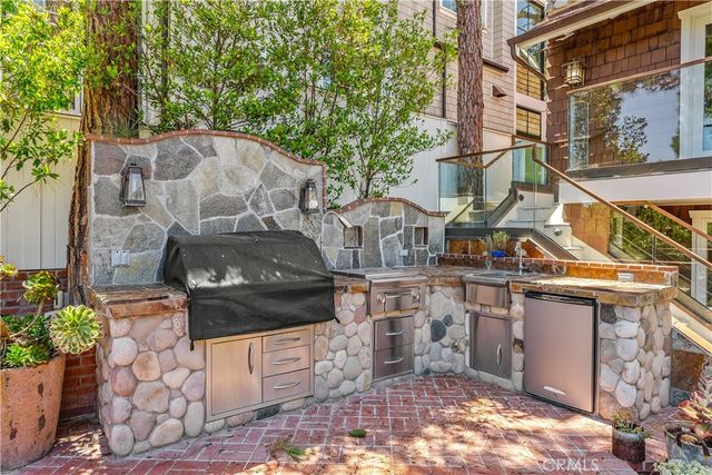624 Poppy Avenue, Corona Del Mar, CA 92625