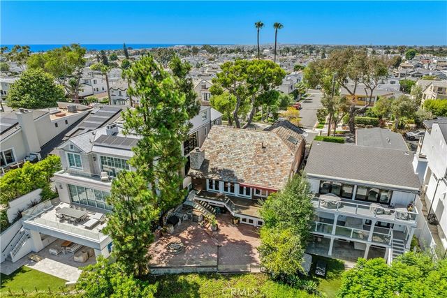 624 Poppy Avenue, Corona Del Mar, CA 92625