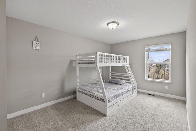 1429 Clover Preserve Lane, Chaska, MN 55318