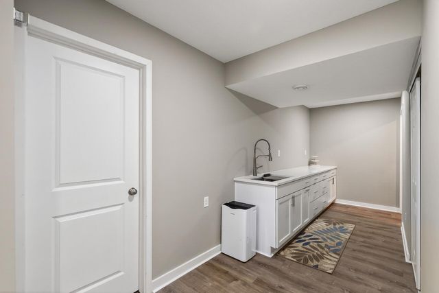 1429 Clover Preserve Lane, Chaska, MN 55318