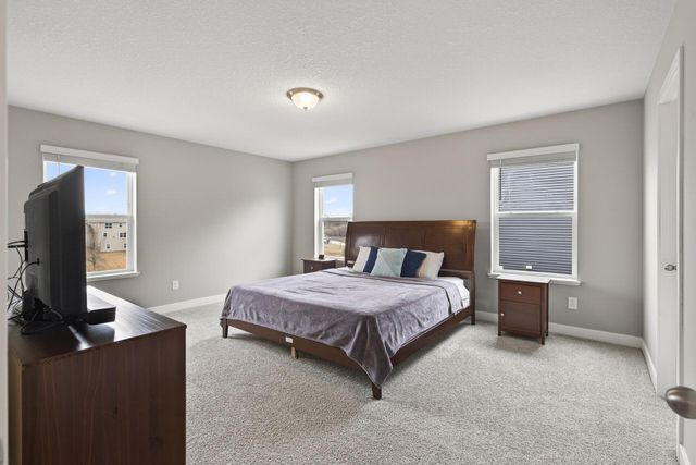 1429 Clover Preserve Lane, Chaska, MN 55318