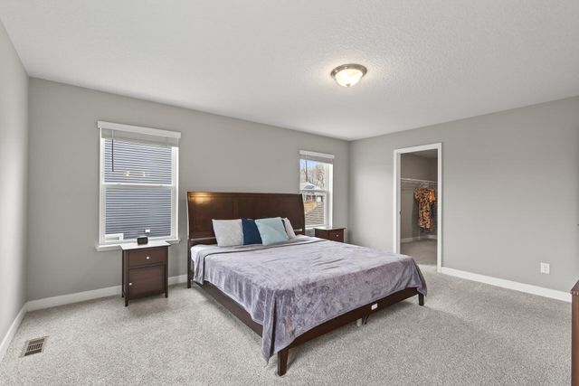 1429 Clover Preserve Lane, Chaska, MN 55318