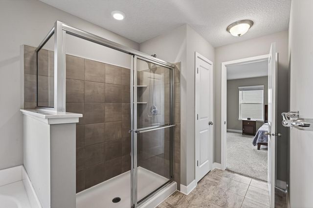 1429 Clover Preserve Lane, Chaska, MN 55318