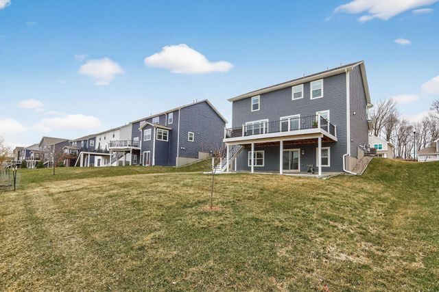 1429 Clover Preserve Lane, Chaska, MN 55318