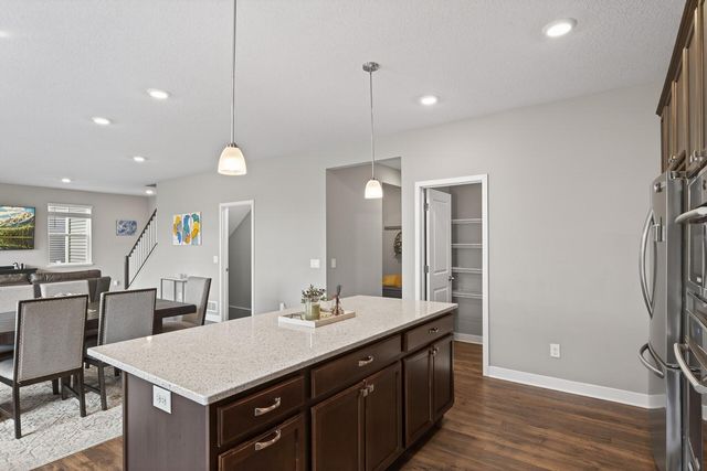 1429 Clover Preserve Lane, Chaska, MN 55318