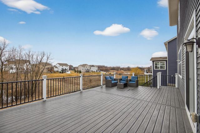 1429 Clover Preserve Lane, Chaska, MN 55318