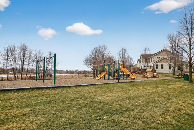 1429 Clover Preserve Lane, Chaska, MN 55318