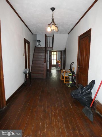 441 S FRONT ST, Columbia, PA 17512