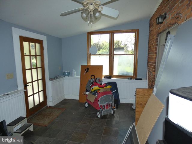441 S FRONT ST, Columbia, PA 17512