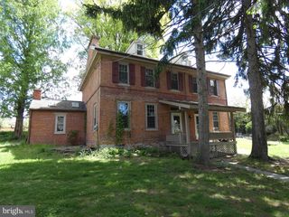 441 S FRONT ST, Columbia, PA 17512