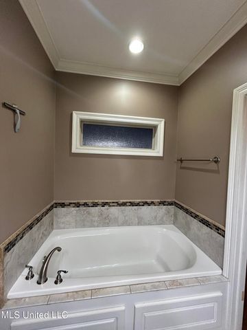 104 Meadowcreek Drive, Brandon, MS 39042