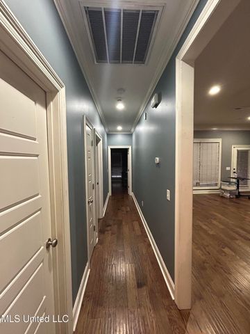 104 Meadowcreek Drive, Brandon, MS 39042