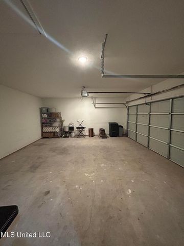 104 Meadowcreek Drive, Brandon, MS 39042