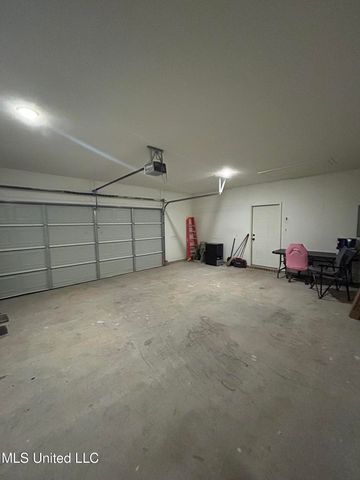 104 Meadowcreek Drive, Brandon, MS 39042