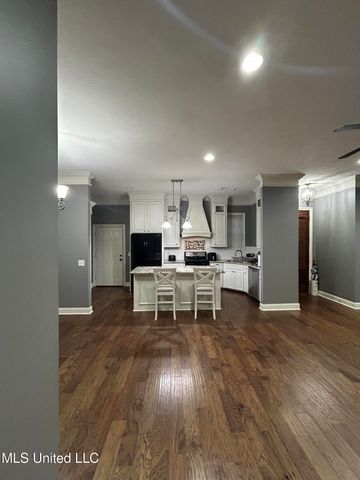 104 Meadowcreek Drive, Brandon, MS 39042