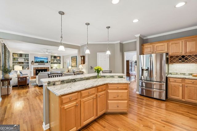 160 Woodcliff Drive, Suwanee, GA 30024