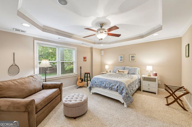 160 Woodcliff Drive, Suwanee, GA 30024