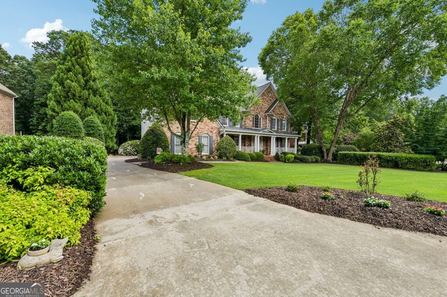 160 Woodcliff Drive, Suwanee, GA 30024