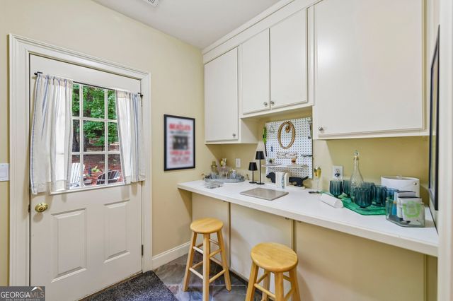 160 Woodcliff Drive, Suwanee, GA 30024