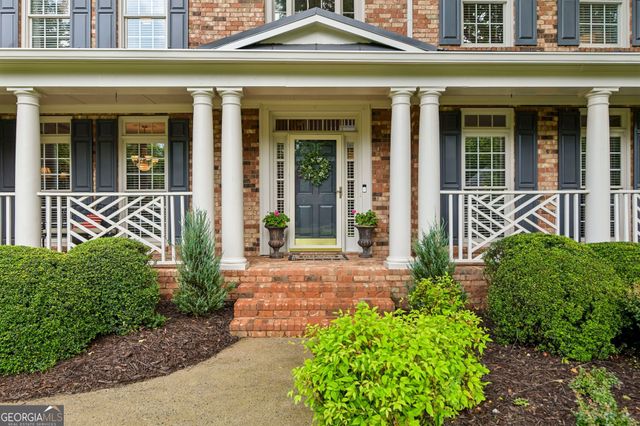 160 Woodcliff Drive, Suwanee, GA 30024