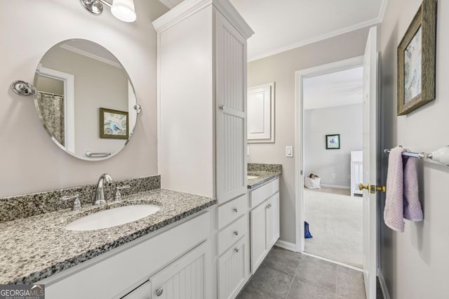 160 Woodcliff Drive, Suwanee, GA 30024