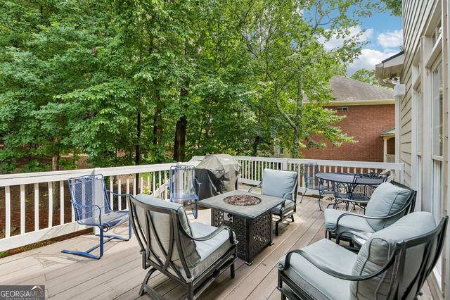 160 Woodcliff Drive, Suwanee, GA 30024