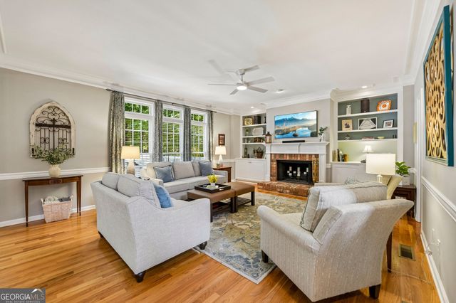 160 Woodcliff Drive, Suwanee, GA 30024