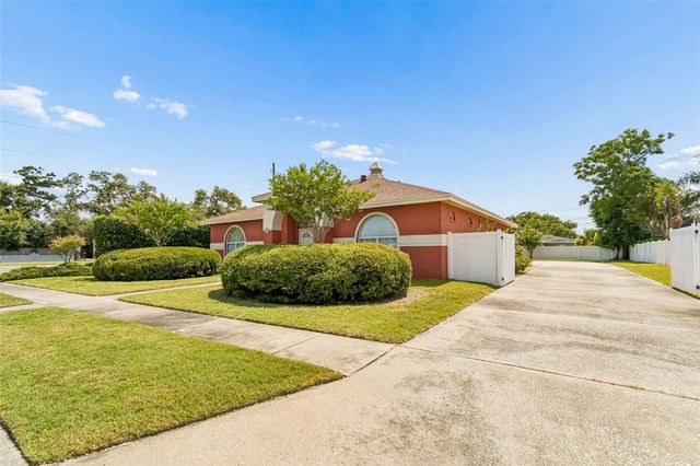 7791 CARVER COURT, Seminole, FL 33772