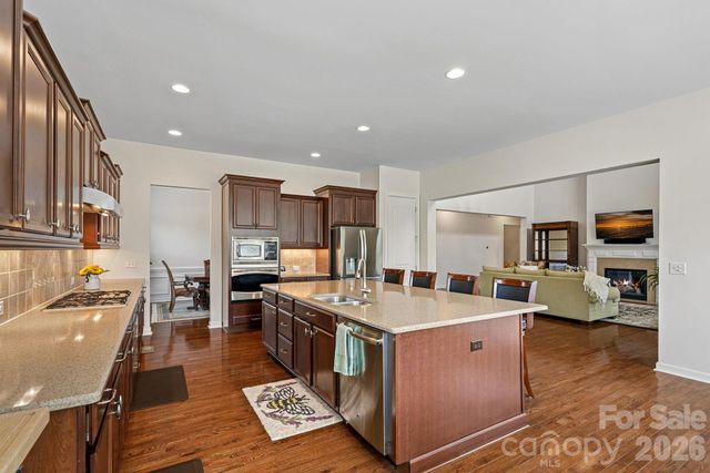 10654 Rippling Stream Drive NW, Concord, NC 28027